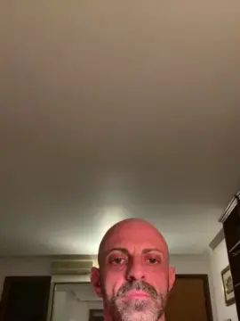 Gay sex chat with Francesco83 - camgaychat.com - Italy