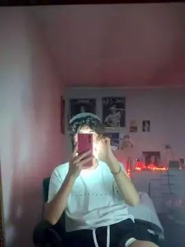 Gay sex chat with Naxoo18 - camgaychat.com - Britain