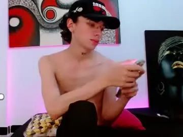 Gay sex chat with nicebutterboy - camgaychat.com - Britain