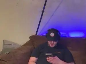 Gay sex chat with kquinnn - camgaychat.com - Britain