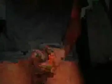 Gay sex chat with speakerknocks - camgaychat.com - Britain