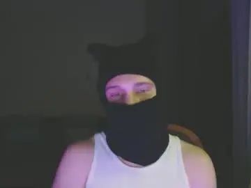 Gay sex chat with mysterycat0 - camgaychat.com - Britain