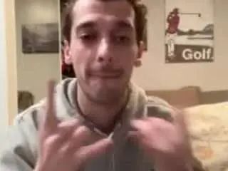 Gay sex chat with skinnybull97 - camgaychat.com