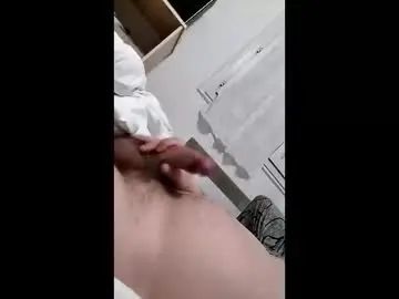 Gay sex chat with lestoquoy - camgaychat.com - Britain