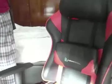 Gay sex chat with davidmutis4 - camgaychat.com - Britain