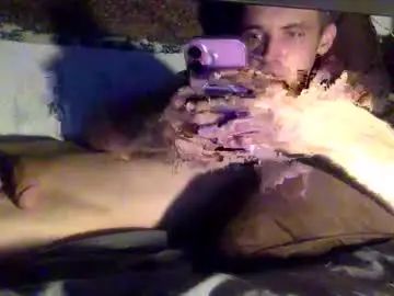 Gay sex chat with itzd123 - camgaychat.com - Britain