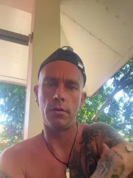 Gay sex chat with Sexytony82 - camgaychat.com - Britain