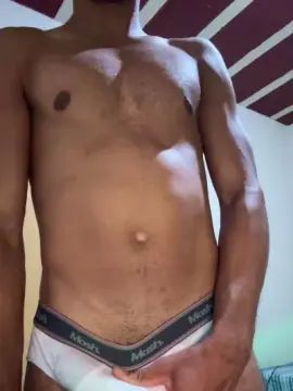Gay sex chat with pradolucas2 - camgaychat.com - Portugal
