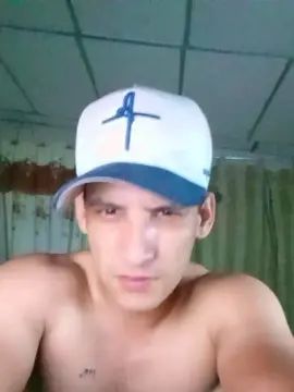 Gay sex chat with Vortexvzla - camgaychat.com - Britain