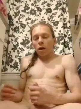 Gay sex chat with hazelnut_fun - camgaychat.com - Britain