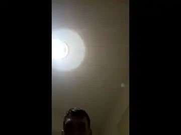 Gay sex chat with yicntxlpevcv - camgaychat.com - Britain