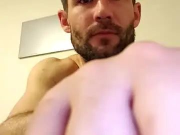 Gay sex chat with fuckmee12334wq - camgaychat.com - Britain