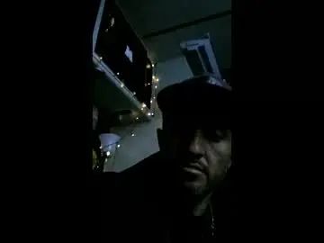 Gay sex chat with carrilloeverardo219 - camgaychat.com - Britain