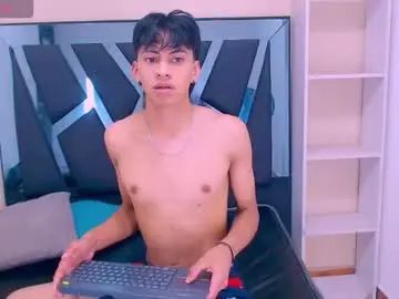 Gay sex chat with twink_sebas - camgaychat.com - Spain