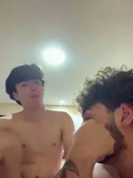 Gay sex chat with novinhosafad001 - camgaychat.com - Portugal