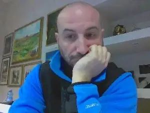 Gay sex chat with luigo5 - camgaychat.com - Italy