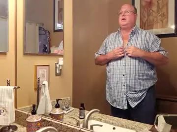 Gay sex chat with olmantinydick - camgaychat.com - Britain