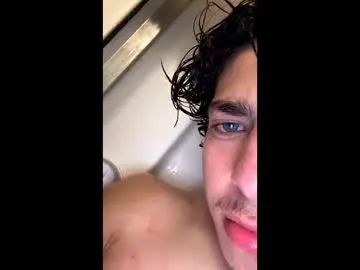 Gay sex chat with dudeee4 - camgaychat.com - Britain