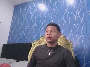 Gay sex chat with Azza_23 - camgaychat.com - Britain