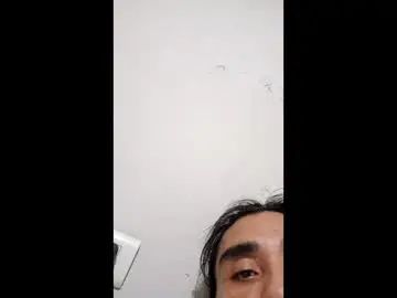 Gay sex chat with luisnuezquintana - camgaychat.com - Britain