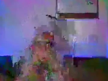 Gay sex chat with hungzay8 - camgaychat.com - Britain