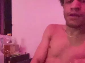 Gay sex chat with ENTsKRASHEDOUT - camgaychat.com - Britain