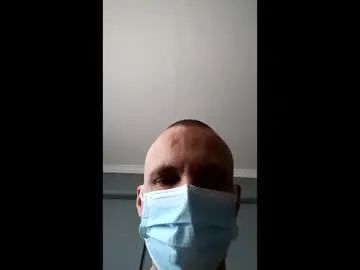 Gay sex chat with gezu19cm - camgaychat.com - Britain