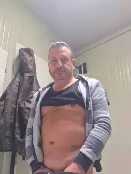 Gay sex chat with Trombatore72 - camgaychat.com - Britain