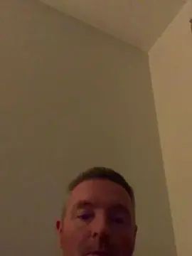 Gay sex chat with Johnjoejones1 - camgaychat.com - Britain