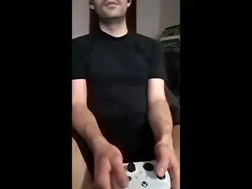 Gay sex chat with tootoph4u - camgaychat.com - Britain