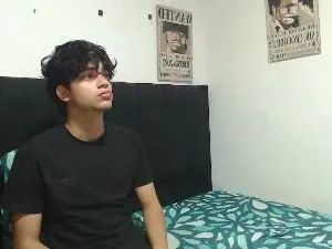 Gay sex chat with alice_julls - camgaychat.com - Britain