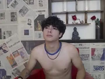 Gay sex chat with sebastian_rougue - camgaychat.com - Britain