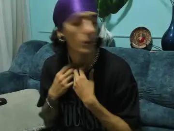 Gay sex chat with skinny_mac_ - camgaychat.com - Britain