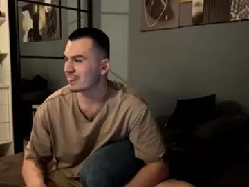 Gay sex chat with alexray20 - camgaychat.com - Russia