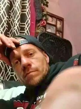 Gay sex chat with Sethroo9 - camgaychat.com - Britain