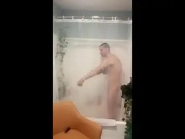 Gay sex chat with drewskiiie - camgaychat.com - Britain