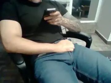 Gay sex chat with adamm796655 - camgaychat.com - Britain