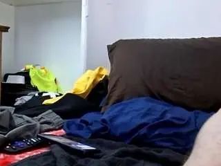 Gay sex chat with yopapitypeshyt - camgaychat.com - Britain