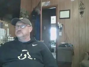 Gay sex chat with ThomCatt66 - camgaychat.com - Britain