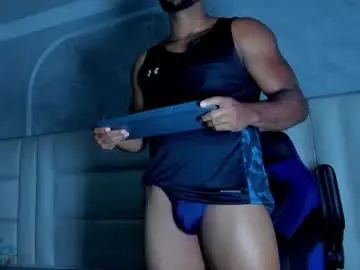 Gay sex chat with dark_lennox - camgaychat.com - Britain