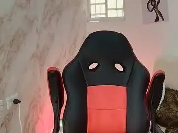 Gay sex chat with hamsel_dallas - camgaychat.com - Britain