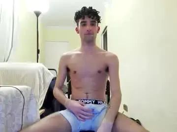 Gay sex chat with ricoafterdark - camgaychat.com - Britain