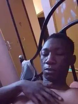 Gay sex chat with Rifche226 - camgaychat.com - Britain