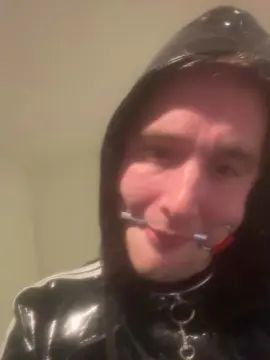 Gay sex chat with Kinky19991901 - camgaychat.com - Britain