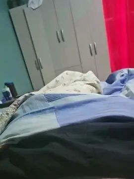 Gay sex chat with Anonimus04_05 - camgaychat.com - Spain