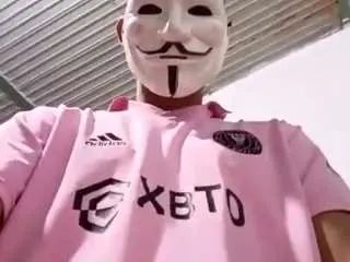 Gay sex chat with crisssh - camgaychat.com