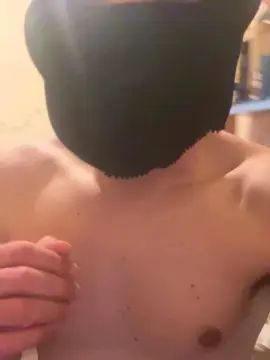 Gay sex chat with Pollos88 - camgaychat.com - Britain