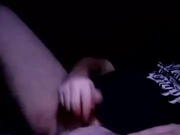 Gay sex chat with pervymikey1105 - camgaychat.com - Britain