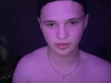 Gay sex chat with carsong13 - camgaychat.com - Britain