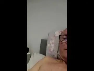 Gay sex chat with sealofapproval1 - camgaychat.com - Britain